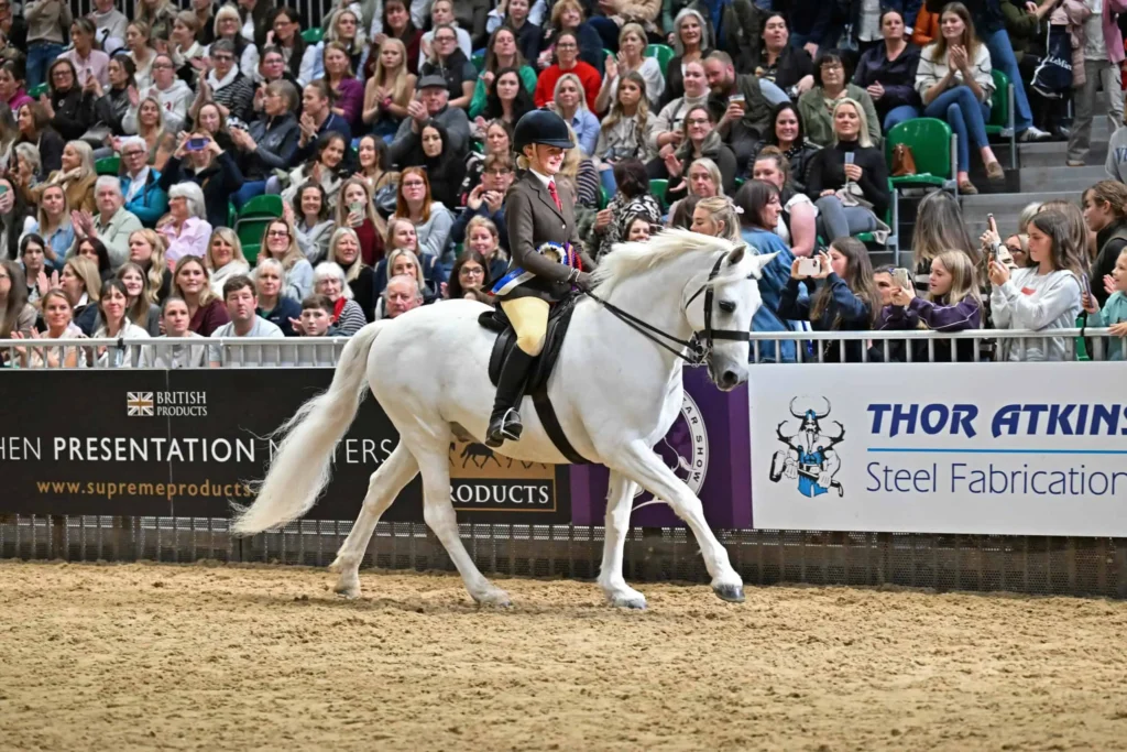 Harlow White and Panda - 1st Class Images