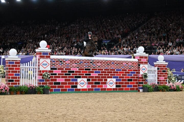 Joe Trunkfield & LOCOMOTION by 1st Class Images