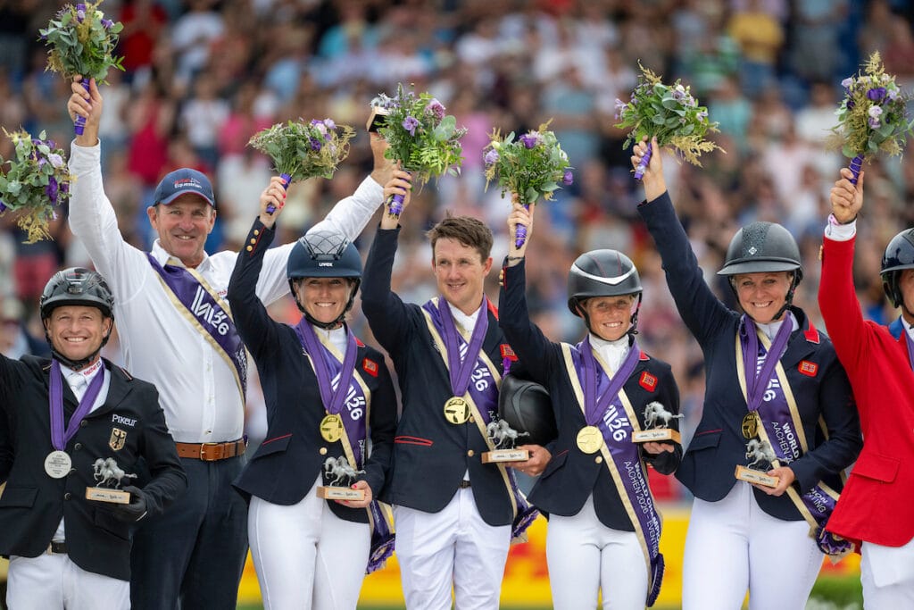 Britain's eventers win gold at Aachen - Jon Stroud